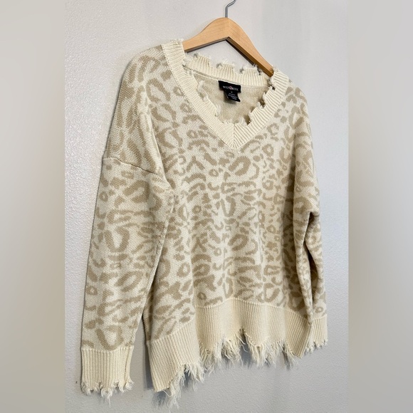 Sweater with fringe size 1X - Picture 1 of 7